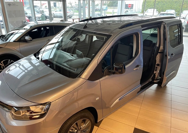 Toyota Proace City Verso cena 137747 przebieg: 7, rok produkcji 2024 z Wyśmierzyce małe 191